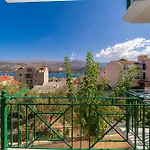 R-ammos Family Apartment