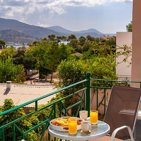 R-ammos Family Apartment