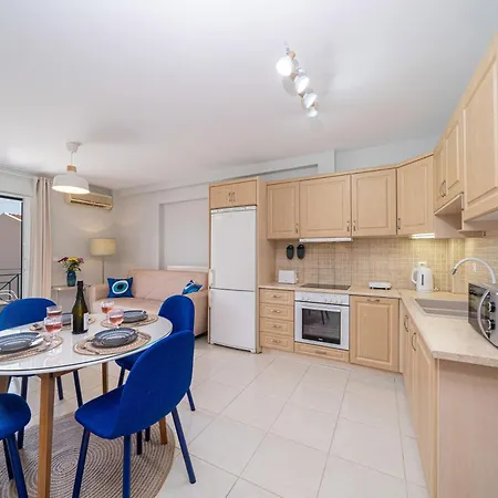 R-ammos Family Apartment